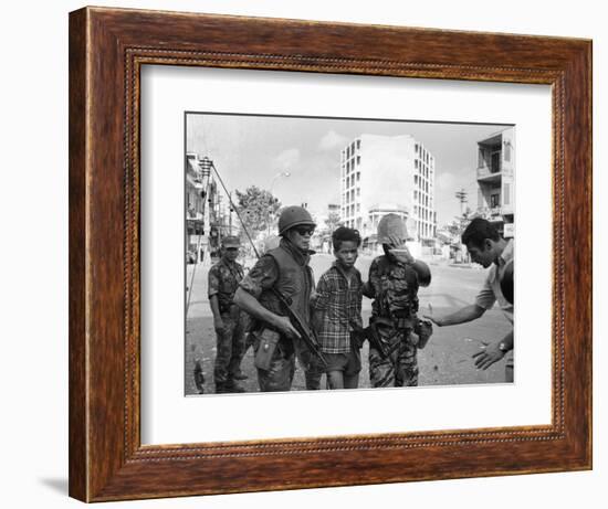 Vietnam War Saigon Execution-Eddie Adams-Framed Photographic Print