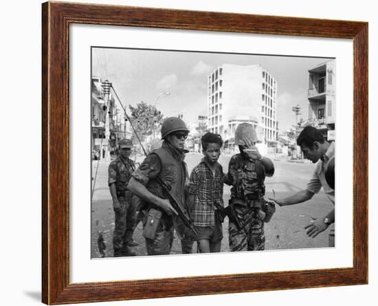 Vietnam War Saigon Execution-Eddie Adams-Framed Photographic Print