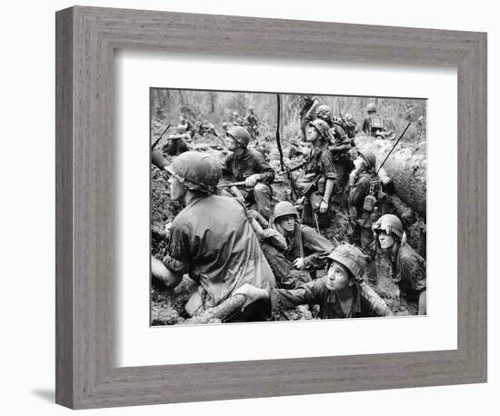 Vietnam War - U.S. Army-Henri Huet-Framed Photographic Print