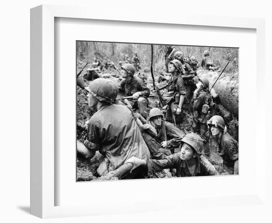 Vietnam War - U.S. Army-Henri Huet-Framed Photographic Print