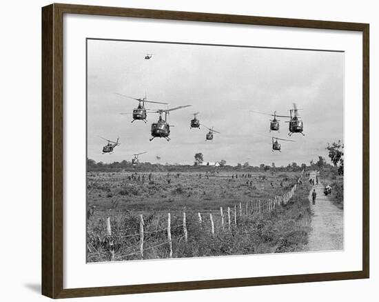 Vietnam War U.S. Ground Troops-Associated Press-Framed Photographic Print