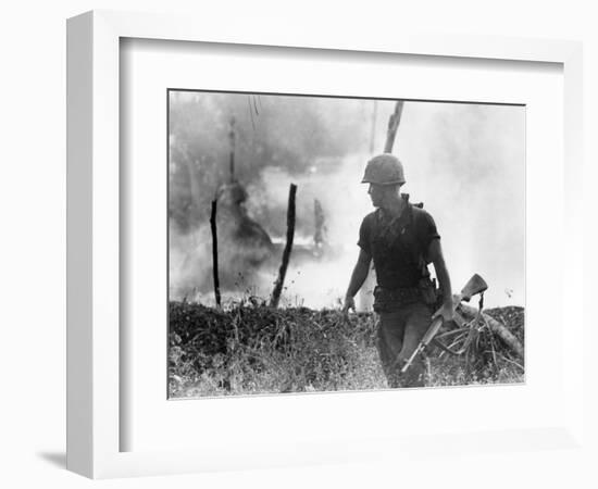 Vietnam War U.S. Marine-Associated Press-Framed Photographic Print