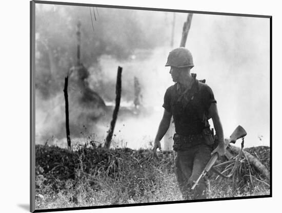 Vietnam War U.S. Marine-Associated Press-Mounted Photographic Print