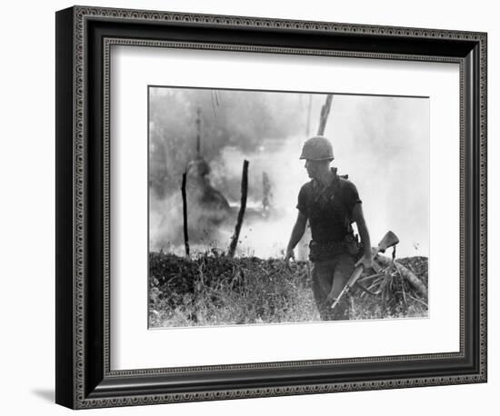 Vietnam War U.S. Marine-Associated Press-Framed Photographic Print