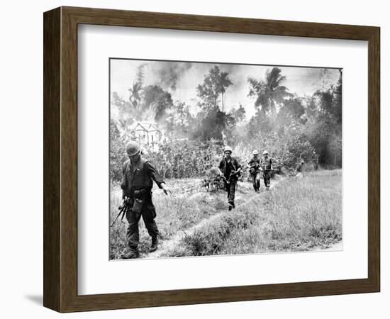 Vietnam War U.S. Marines Da Nang-Associated Press-Framed Photographic Print