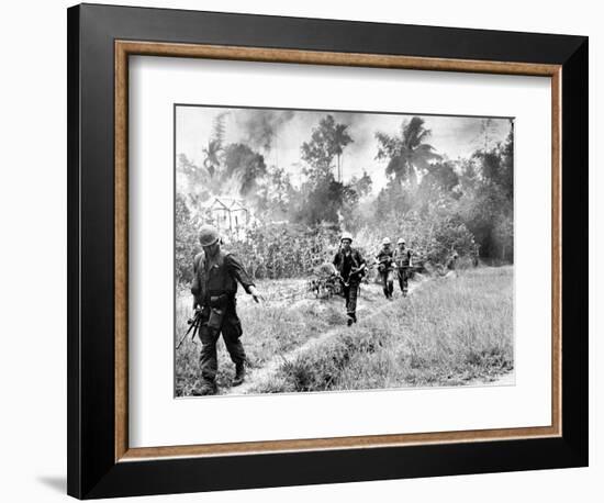 Vietnam War U.S. Marines Da Nang-Associated Press-Framed Photographic Print