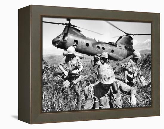 Vietnam War U.S. Marines-Associated Press-Framed Premier Image Canvas