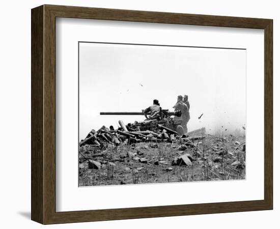 Vietnam War U.S. Marines-Associated Press-Framed Photographic Print