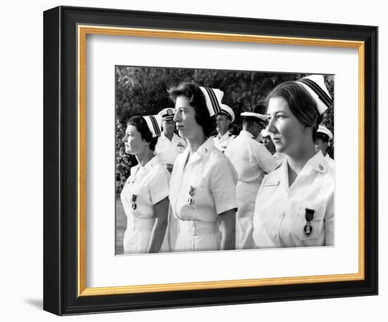 Vietnam War U.S. Nurse Medal-Associated Press-Framed Photographic Print