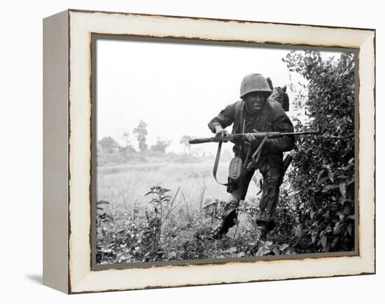 Vietnam War U.S. Soldier-Associated Press-Framed Premier Image Canvas