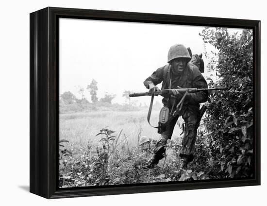 Vietnam War U.S. Soldier-Associated Press-Framed Premier Image Canvas