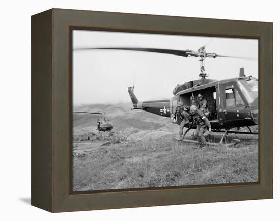 Vietnam War U.S. Troops HU1 Huey-Rick Merron-Framed Premier Image Canvas