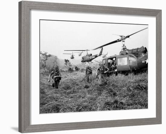 Vietnam War U.S. Troops-Horst Faas-Framed Photographic Print