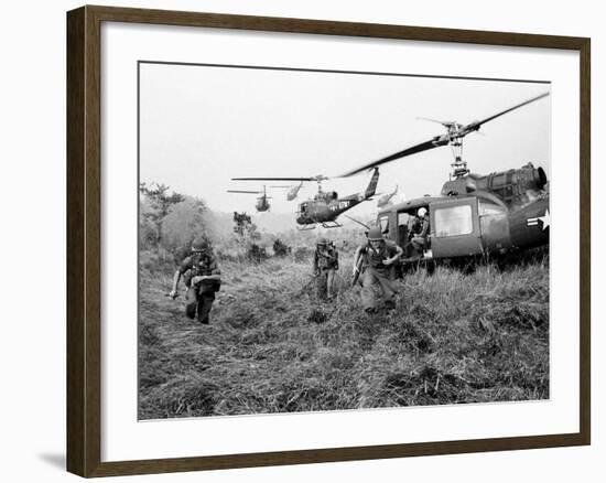 Vietnam War U.S. Troops-Horst Faas-Framed Photographic Print