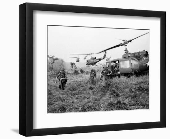 Vietnam War U.S. Troops-Horst Faas-Framed Photographic Print