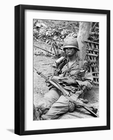 Vietnam War US at Ease-Henri Huet-Framed Photographic Print