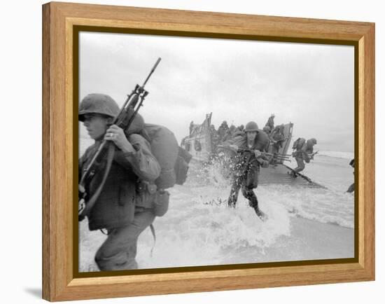 Vietnam War US Da Nang Landing-Associated Press-Framed Premier Image Canvas