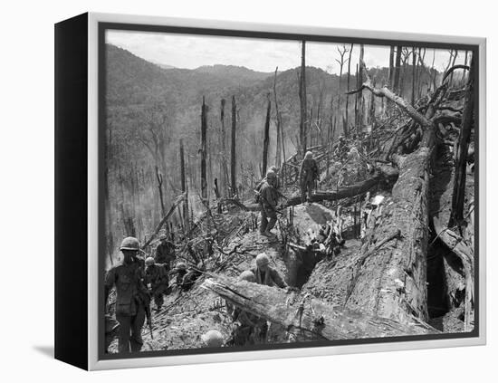 Vietnam War US Dak To-Associated Press-Framed Premier Image Canvas