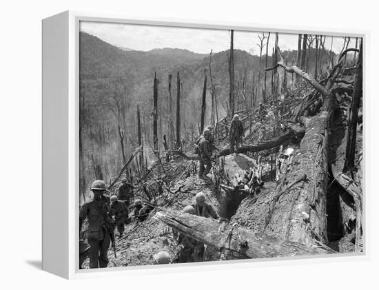 Vietnam War US Dak To-Associated Press-Framed Premier Image Canvas