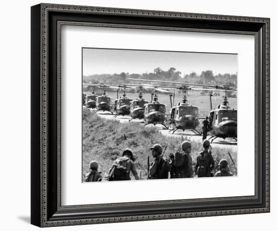 Vietnam War US Helicopters-Associated Press-Framed Photographic Print