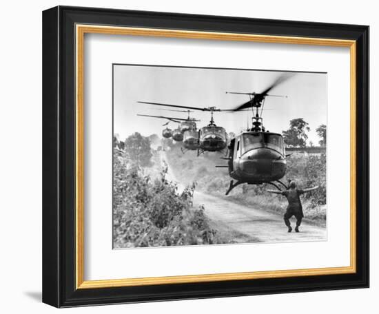 Vietnam War US Helicopters-Horst Faas-Framed Photographic Print