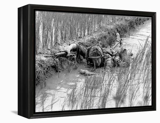 Vietnam War US Troops-Henri Huet-Framed Premier Image Canvas