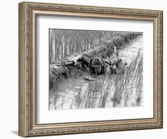 Vietnam War US Troops-Henri Huet-Framed Photographic Print