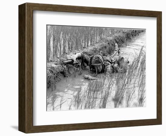 Vietnam War US Troops-Henri Huet-Framed Photographic Print