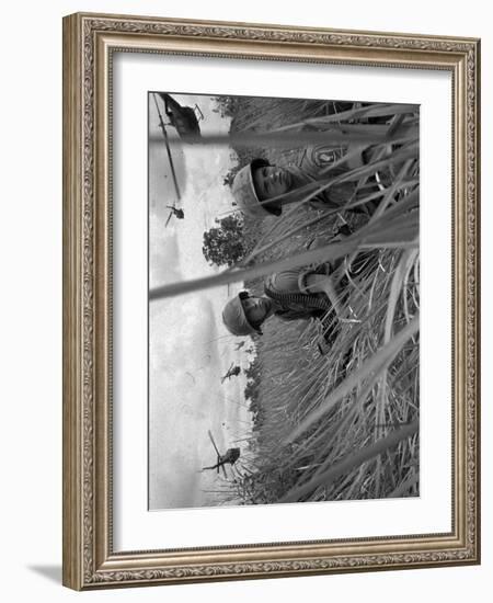 Vietnam War-Associated Press-Framed Photographic Print