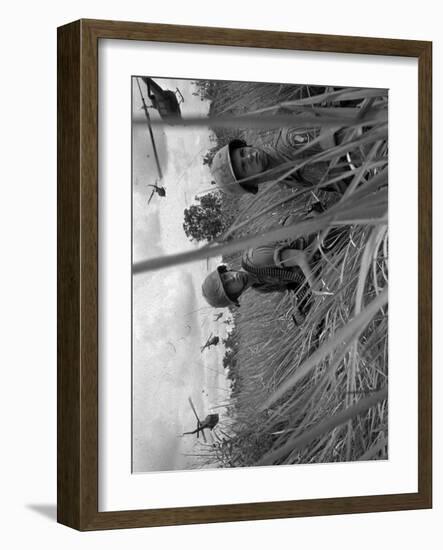 Vietnam War-Associated Press-Framed Photographic Print