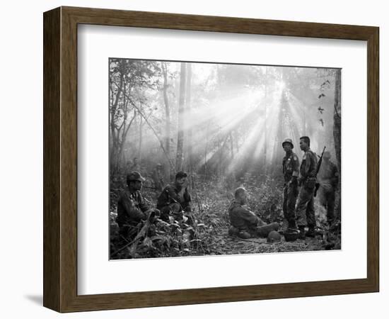 Vietnam War-Horst Faas-Framed Photographic Print