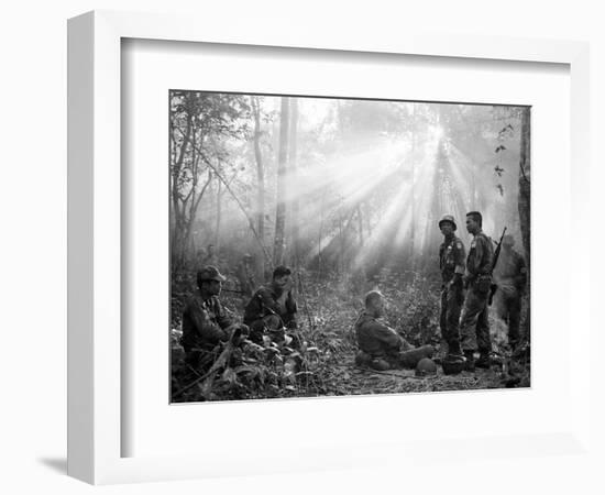 Vietnam War-Horst Faas-Framed Photographic Print