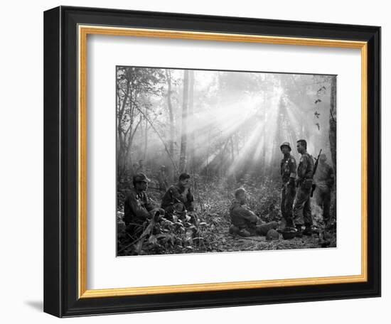 Vietnam War-Horst Faas-Framed Photographic Print