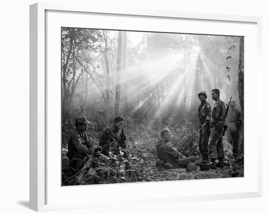 Vietnam War-Horst Faas-Framed Photographic Print