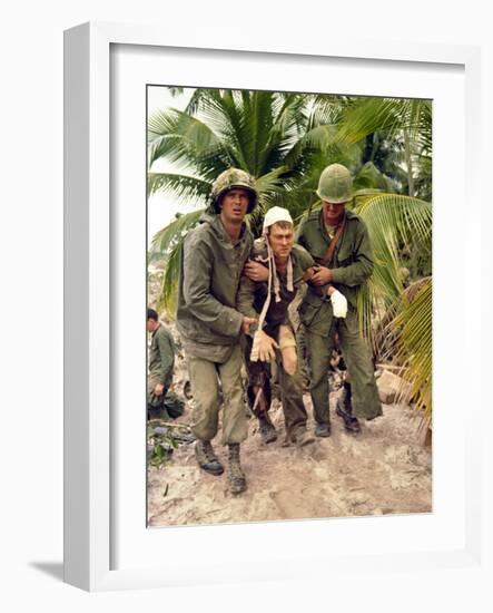 Vietnam War-Associated Press-Framed Photographic Print