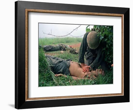 Vietnam War-Horst Faas-Framed Photographic Print