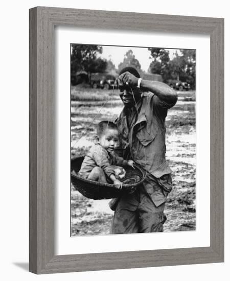 Vietnam War-Associated Press-Framed Photographic Print