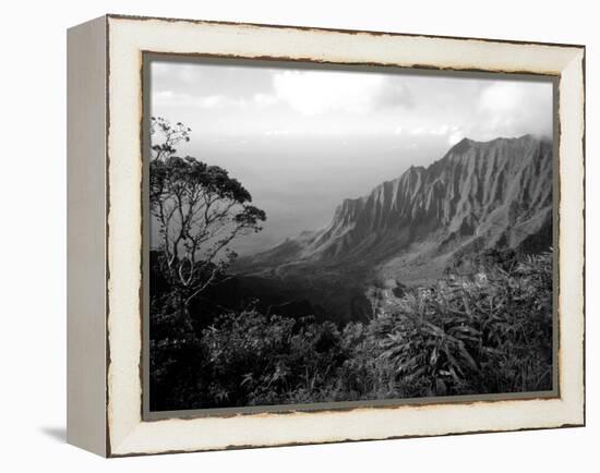 View Above the Na Pali Coast, Kauai, Hawaii, USA-Christopher Talbot Frank-Framed Premier Image Canvas