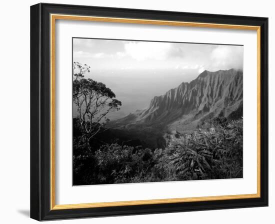 View Above the Na Pali Coast, Kauai, Hawaii, USA-Christopher Talbot Frank-Framed Photographic Print