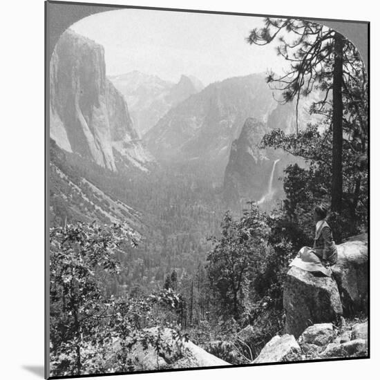 View from Inspiration Point Through Yosemite Valley, California, USA, 1902-Underwood & Underwood-Mounted Photographic Print