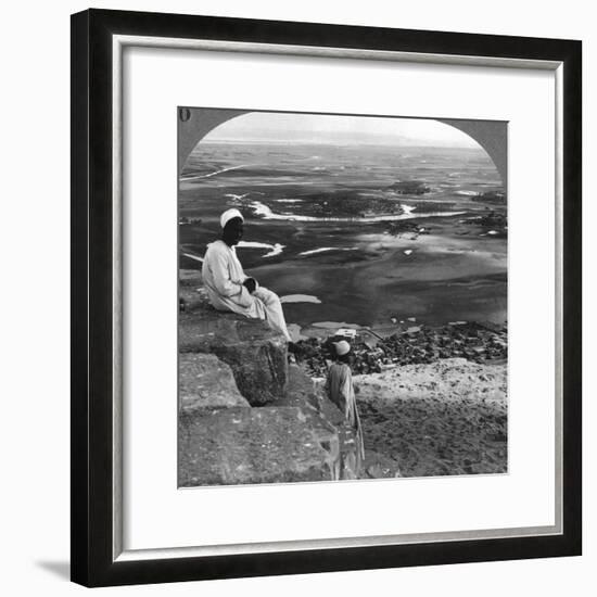 View from the Summit of the Great Pyramid, Giza, Egypt, 1905-Underwood & Underwood-Framed Photographic Print