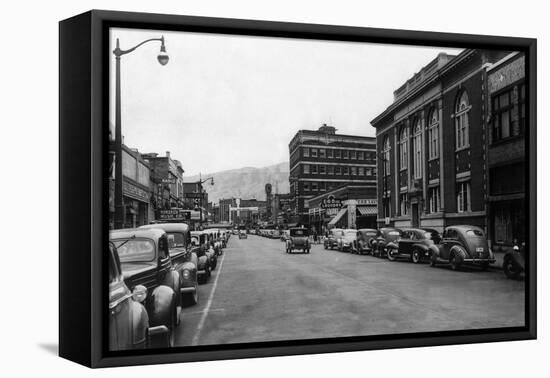 View of a City Street Scene - Lewiston, ID-Lantern Press-Framed Stretched Canvas