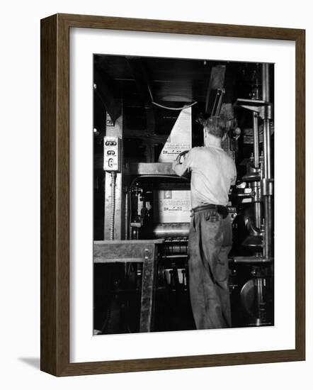 View of a Press Printing the Jewish Daily Forward-Hansel Mieth-Framed Photographic Print