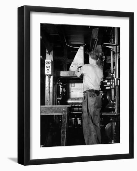 View of a Press Printing the Jewish Daily Forward-Hansel Mieth-Framed Photographic Print