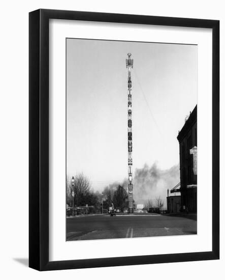 View of City's Indian Totem Pole - Tacoma, WA-Lantern Press-Framed Art Print