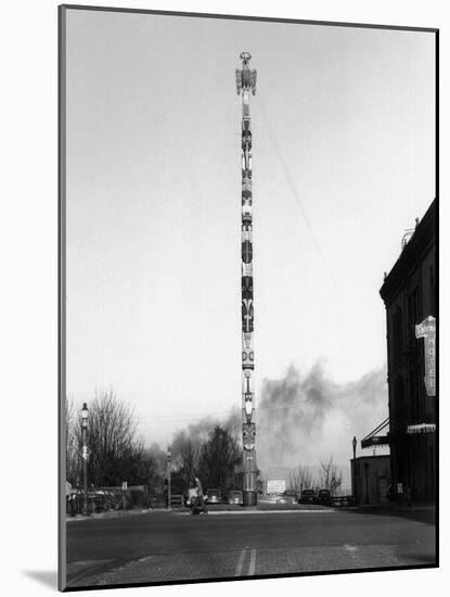 View of City's Indian Totem Pole - Tacoma, WA-Lantern Press-Mounted Art Print
