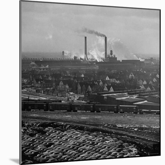 View of Detroit-John Dominis-Mounted Photographic Print
