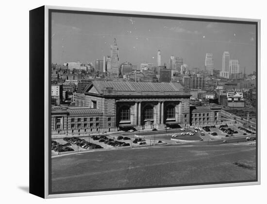 View of Kansas City-William Vandivert-Framed Premier Image Canvas