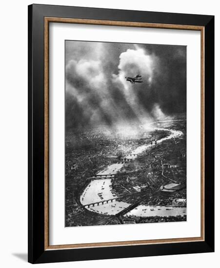 View of London, 1926-1927-Alfred G Buckham-Framed Giclee Print