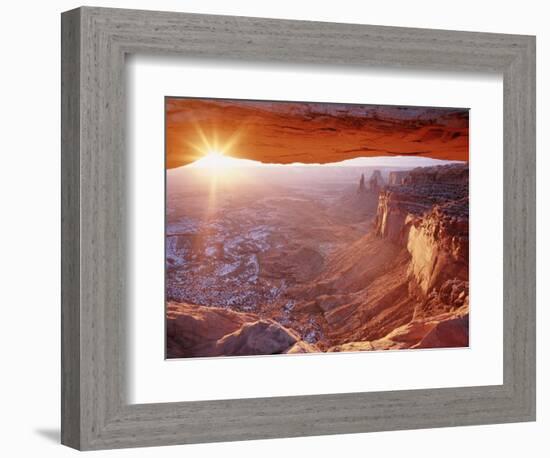 View of Mesa Arch at Sunrise, Canyonlands National Park, Utah, USA-Scott T. Smith-Framed Photographic Print